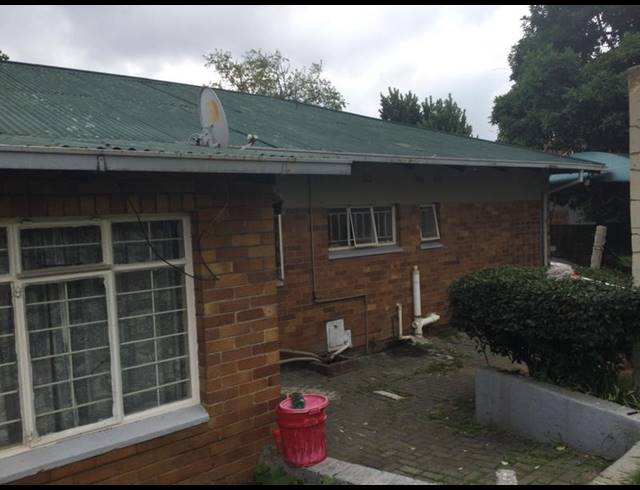 3 BEDROOM HOUSE FOR SALE IN KEW